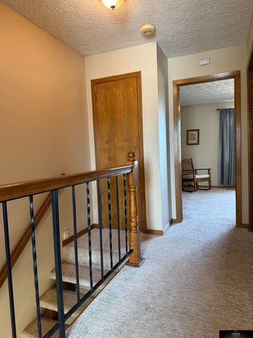 2904 Londonshire Court, Lincoln, NE 68516