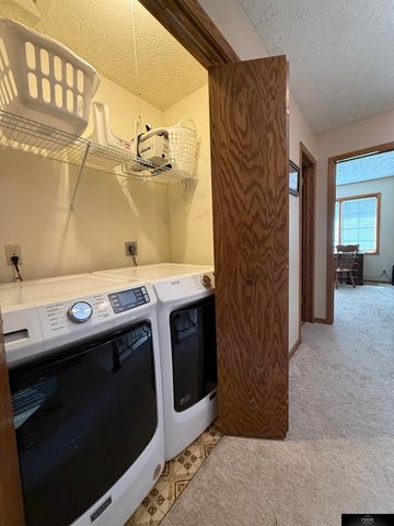 2904 Londonshire Court, Lincoln, NE 68516