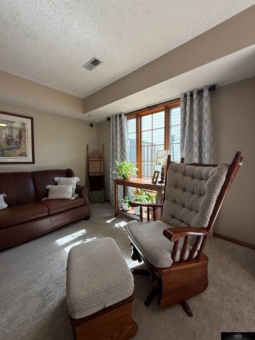 2904 Londonshire Court, Lincoln, NE 68516