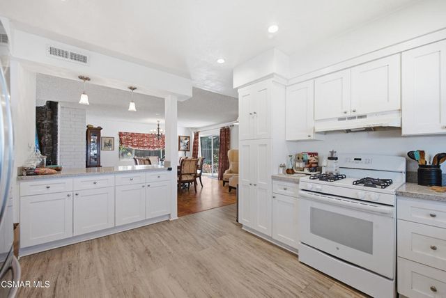 6727 Shoup Avenue, West Hills, CA 91307