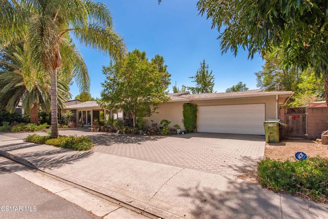 6727 Shoup Avenue, West Hills, CA 91307