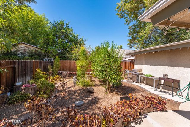 6727 Shoup Avenue, West Hills, CA 91307