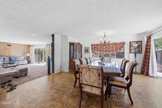 6727 Shoup Avenue, West Hills, CA 91307