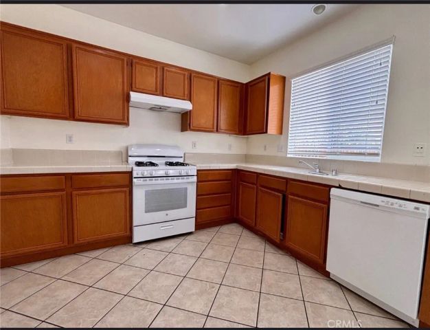 3957 Coral Haven Court, Perris, CA 92571