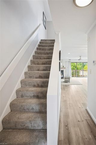 28 Sandie Point LN, Portsmouth, VA 23701