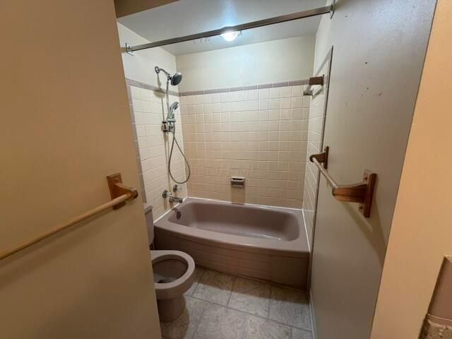 1280 Howell Drive, Newark, OH 43055