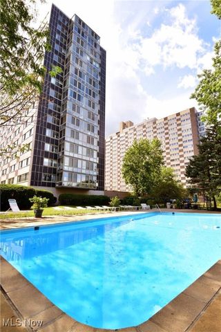 12520 Edgewater Drive 1507, Lakewood, OH 44107