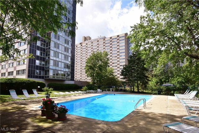 12520 Edgewater Drive 1507, Lakewood, OH 44107