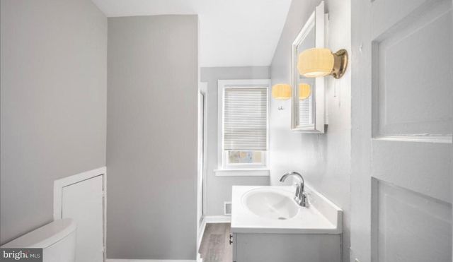 124 STILES AVE, Maple Shade, NJ 08052