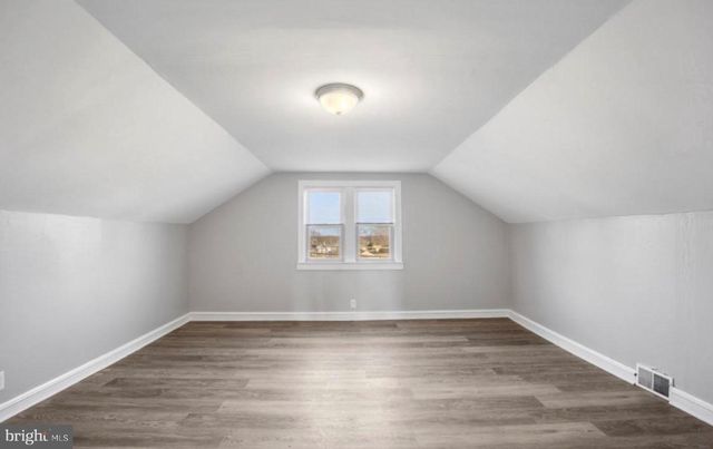 124 STILES AVE, Maple Shade, NJ 08052