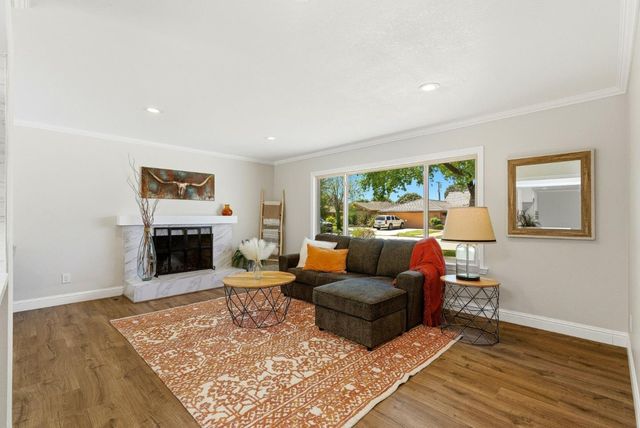 31 La Mirada Court, Salinas, CA 93901