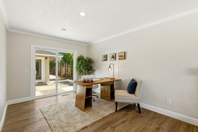 31 La Mirada Court, Salinas, CA 93901