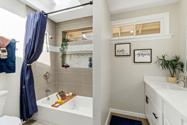 31 La Mirada Court, Salinas, CA 93901