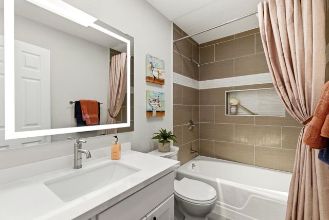 31 La Mirada Court, Salinas, CA 93901