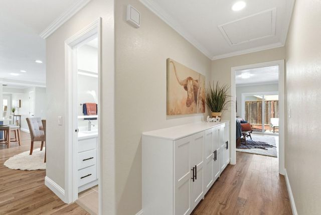31 La Mirada Court, Salinas, CA 93901