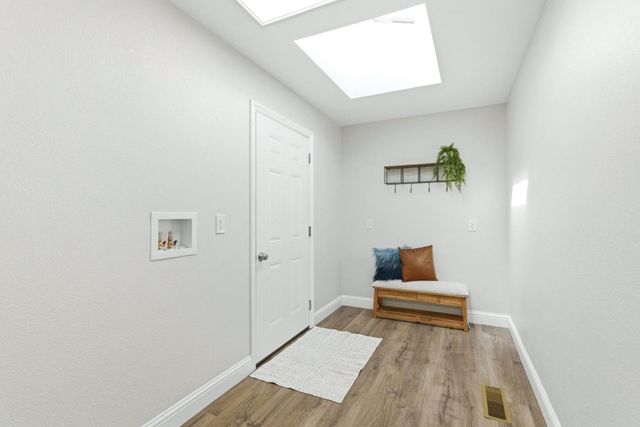 31 La Mirada Court, Salinas, CA 93901