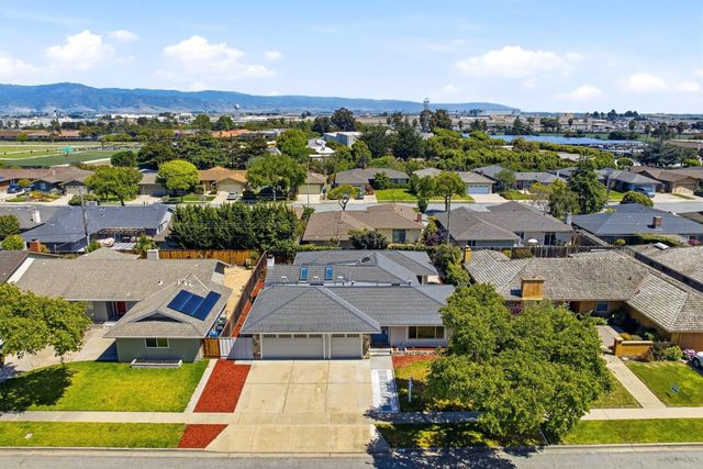31 La Mirada Court, Salinas, CA 93901