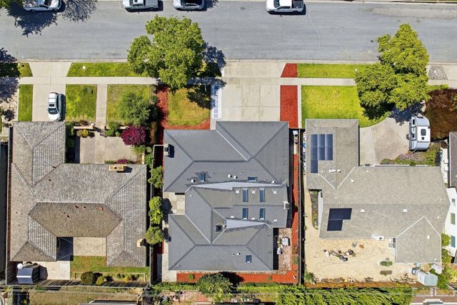 31 La Mirada Court, Salinas, CA 93901