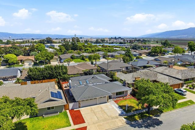 31 La Mirada Court, Salinas, CA 93901