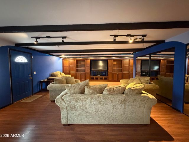 8712 E MAIN Street, Mesa, AZ 85207