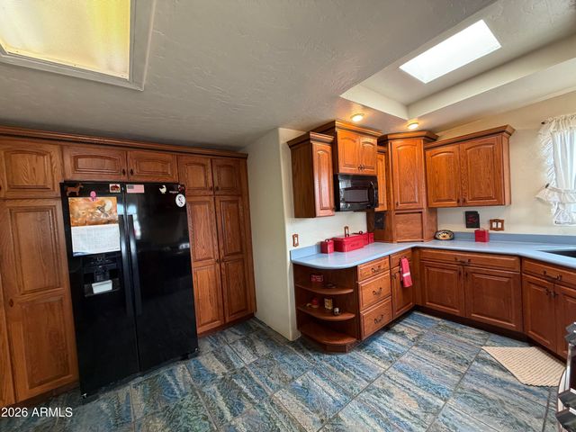 8712 E MAIN Street, Mesa, AZ 85207