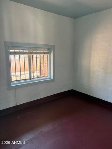 8712 E MAIN Street, Mesa, AZ 85207