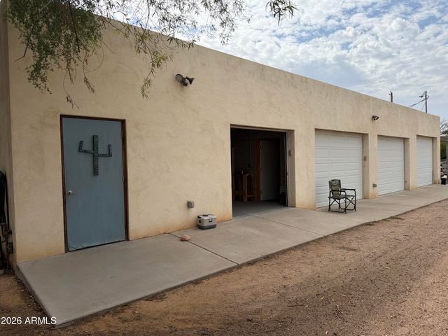 8712 E MAIN Street, Mesa, AZ 85207