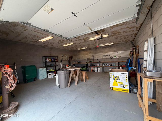 8712 E MAIN Street, Mesa, AZ 85207