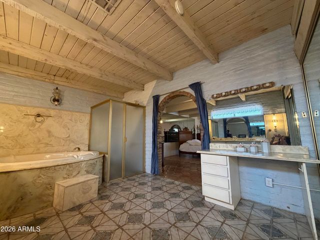 8712 E MAIN Street, Mesa, AZ 85207