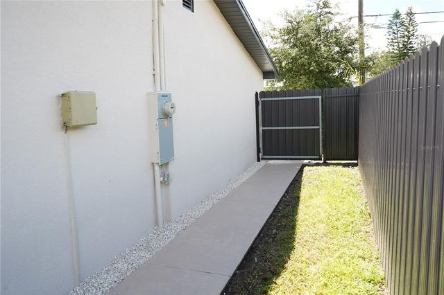 311 COUNTRY CLUB DRIVE, Oldsmar, FL 34677