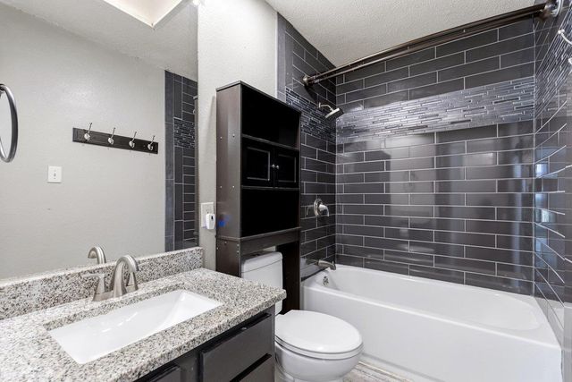 6405 Chimney Creek CIR B, Austin, TX 78723
