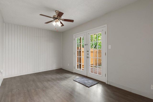 6405 Chimney Creek CIR B, Austin, TX 78723