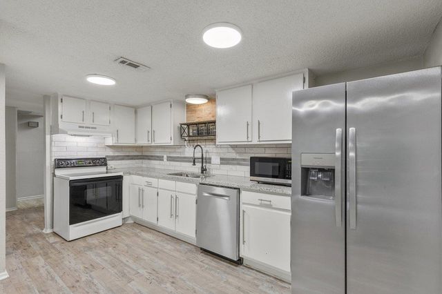 6405 Chimney Creek CIR B, Austin, TX 78723