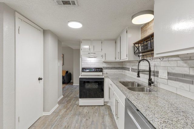 6405 Chimney Creek CIR B, Austin, TX 78723
