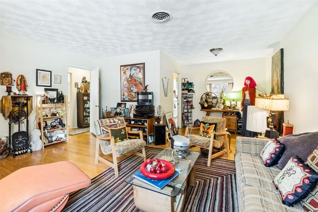 8125 Hunnicut Road, Dallas, TX 75228