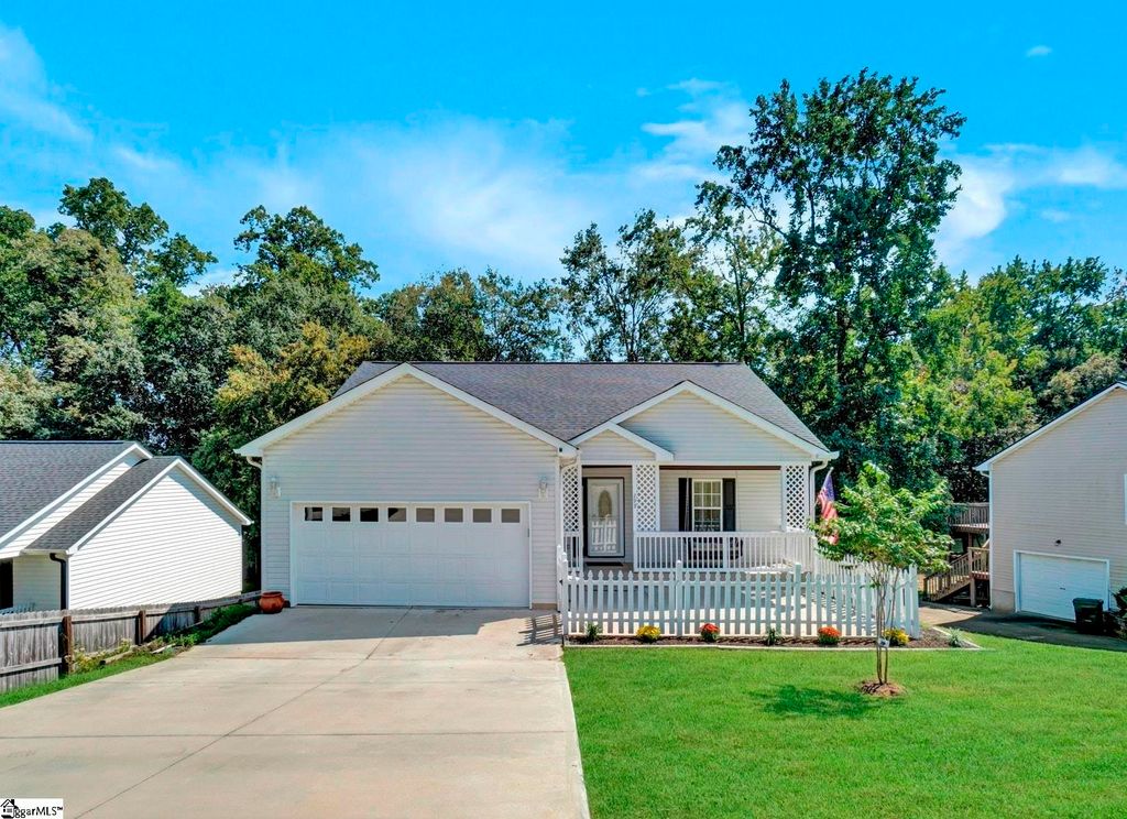 298 N Orchard Drive, Taylors, SC 29687