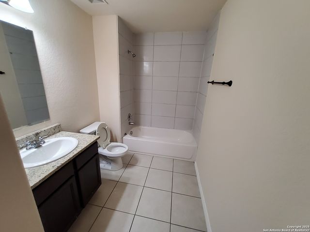 8712 VISTA DE NUBES, Converse, TX 78109