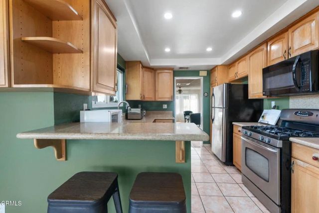 12446 Herrick Avenue, Sylmar, CA 91342