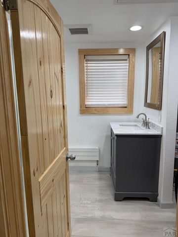 110 W 10th St, Walsenburg, CO 81089