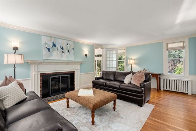 123 Lincoln Road, Lincoln, MA 01773