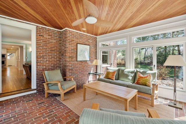 123 Lincoln Road, Lincoln, MA 01773