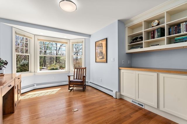 123 Lincoln Road, Lincoln, MA 01773