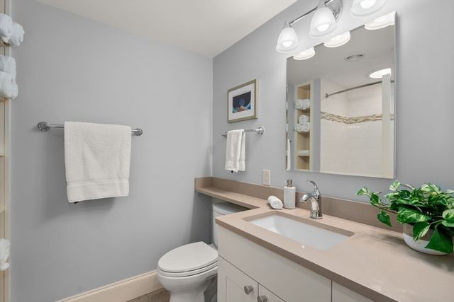 123 Lincoln Road, Lincoln, MA 01773