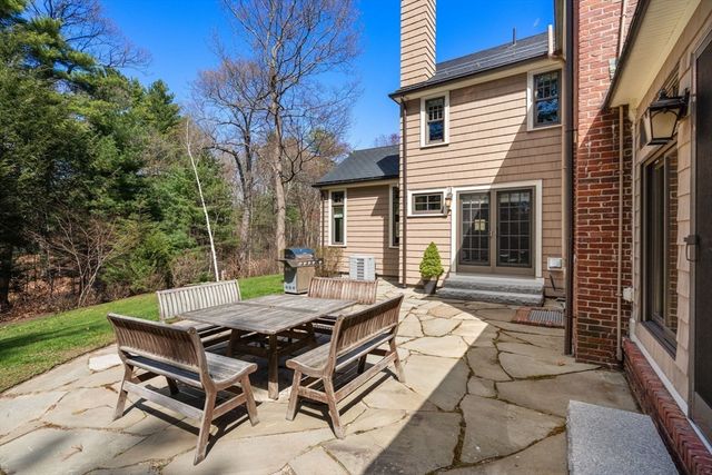 123 Lincoln Road, Lincoln, MA 01773