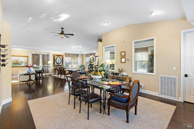 902 Eastridge Dr, Fairfield, CA 94534