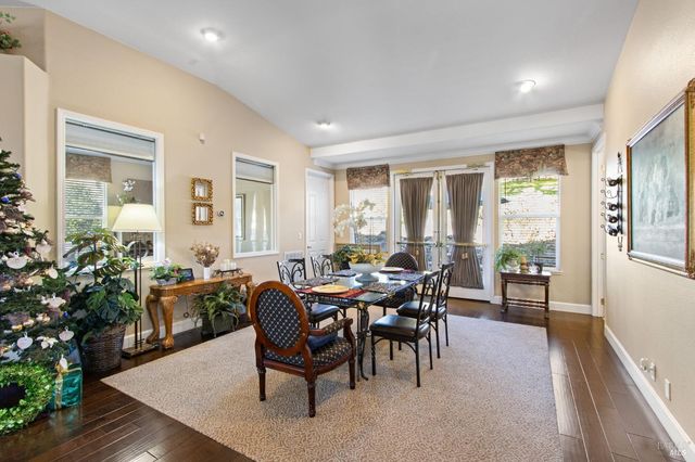 902 Eastridge Dr, Fairfield, CA 94534