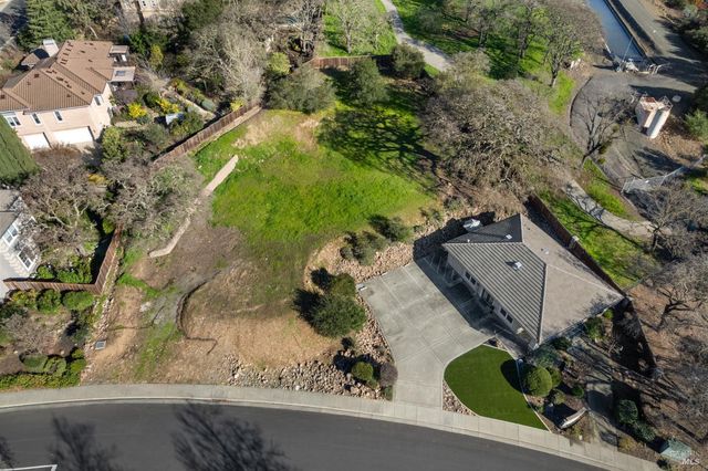 902 Eastridge Dr, Fairfield, CA 94534