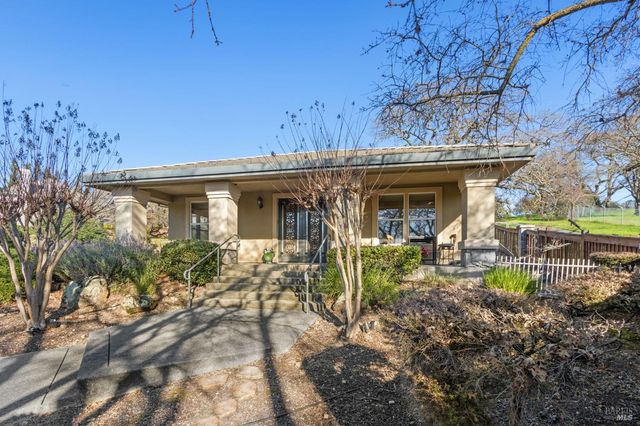 902 Eastridge Dr, Fairfield, CA 94534