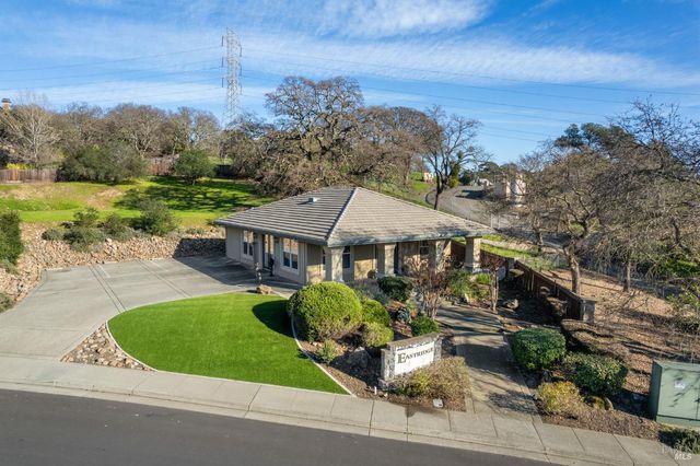 902 Eastridge Dr, Fairfield, CA 94534