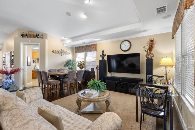 902 Eastridge Dr, Fairfield, CA 94534